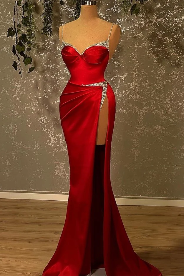 Robe de bal rouge fendue sur le côté pour les filles noires courbées