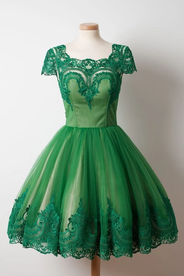 Robe de bal courte en dentelle verte vintage des années 50