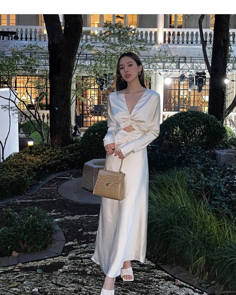 Robe de mariée décontractée en soie vintage à manches longues