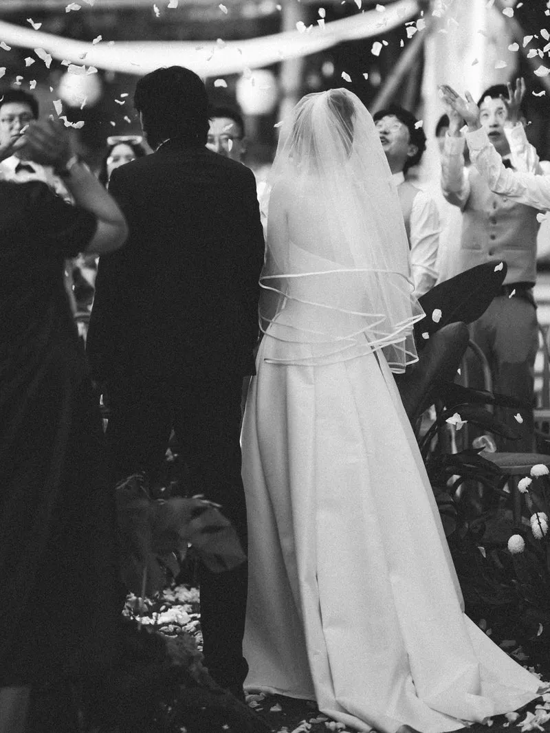 Robe de mariée champêtre en soie simple sans bretelles