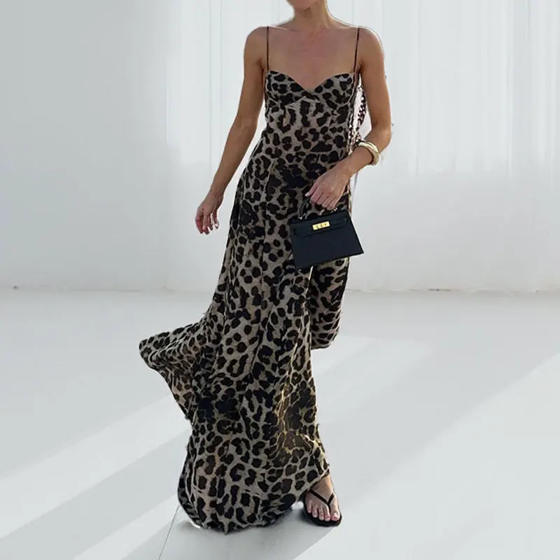 Robe léopard chic pour femmes