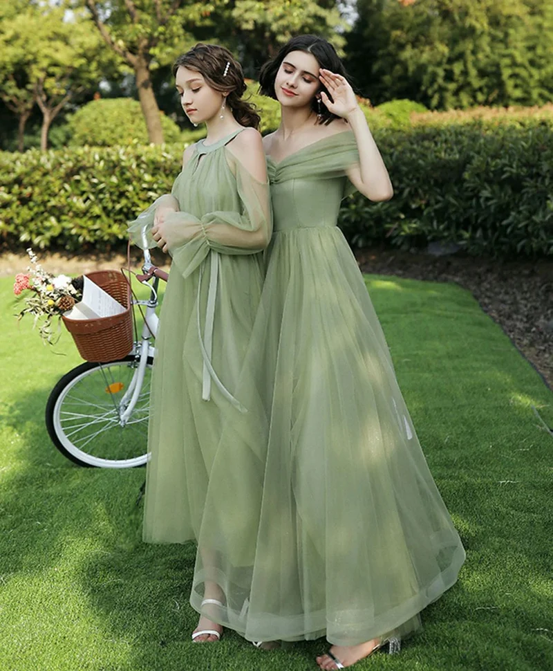 Robes de demoiselle d'honneur en tulle dépareillées vert sauge