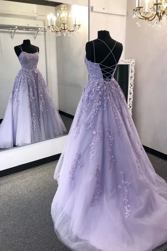 Robe formelle de remise de diplôme lavande à dos bas
