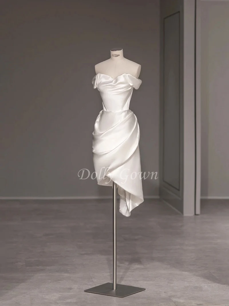 Robe de mariée courte en soie à épaules dénudées