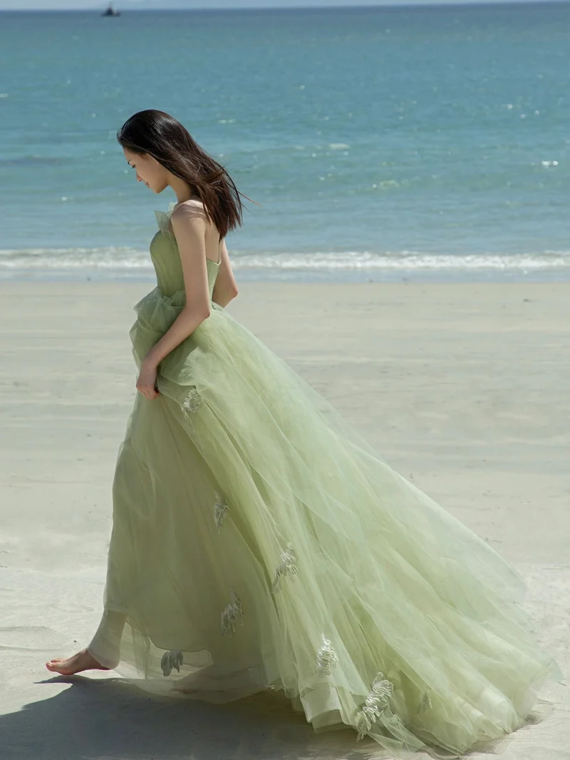Robe de mariée de plage Boho vert sauge fluide