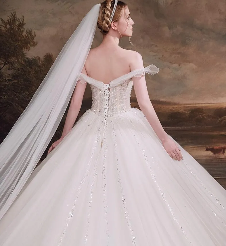 Robe de mariée robe de bal cathédrale à épaules dénudées