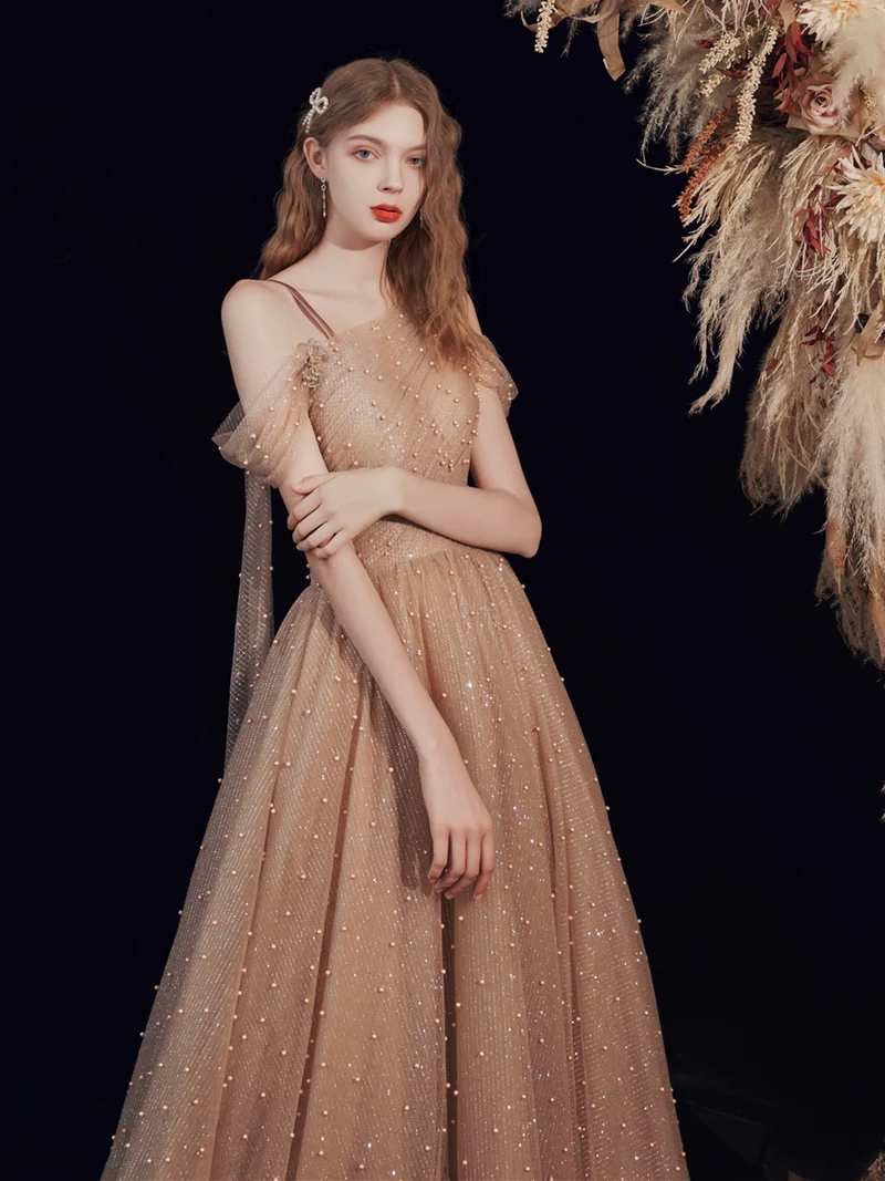 Robe de bal longue en tulle champagne