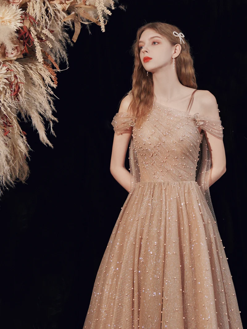 Robe de bal longue en tulle champagne