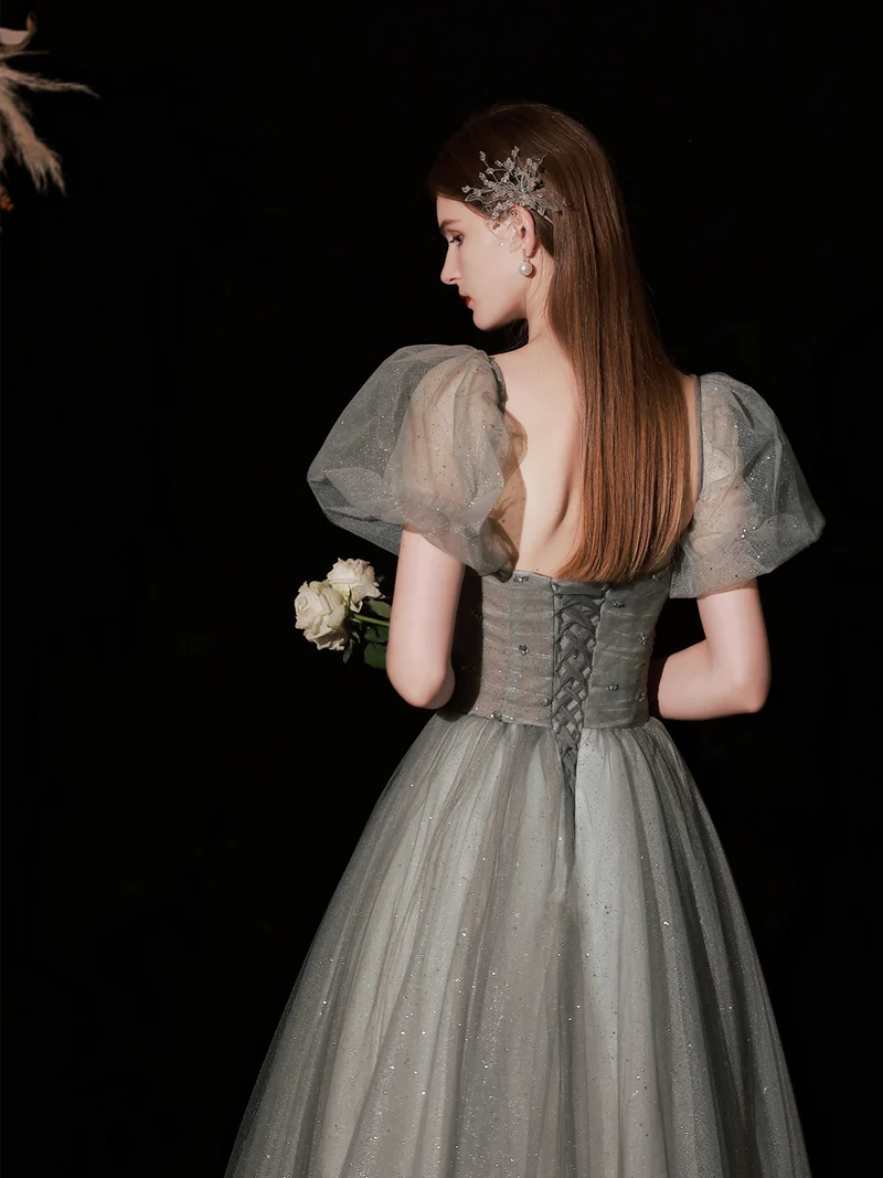 Robe de bal princesse gris foncé à paillettes