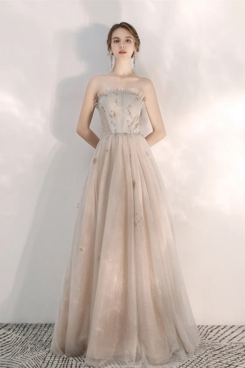 Robe de bal formelle champagne sans bretelles unique