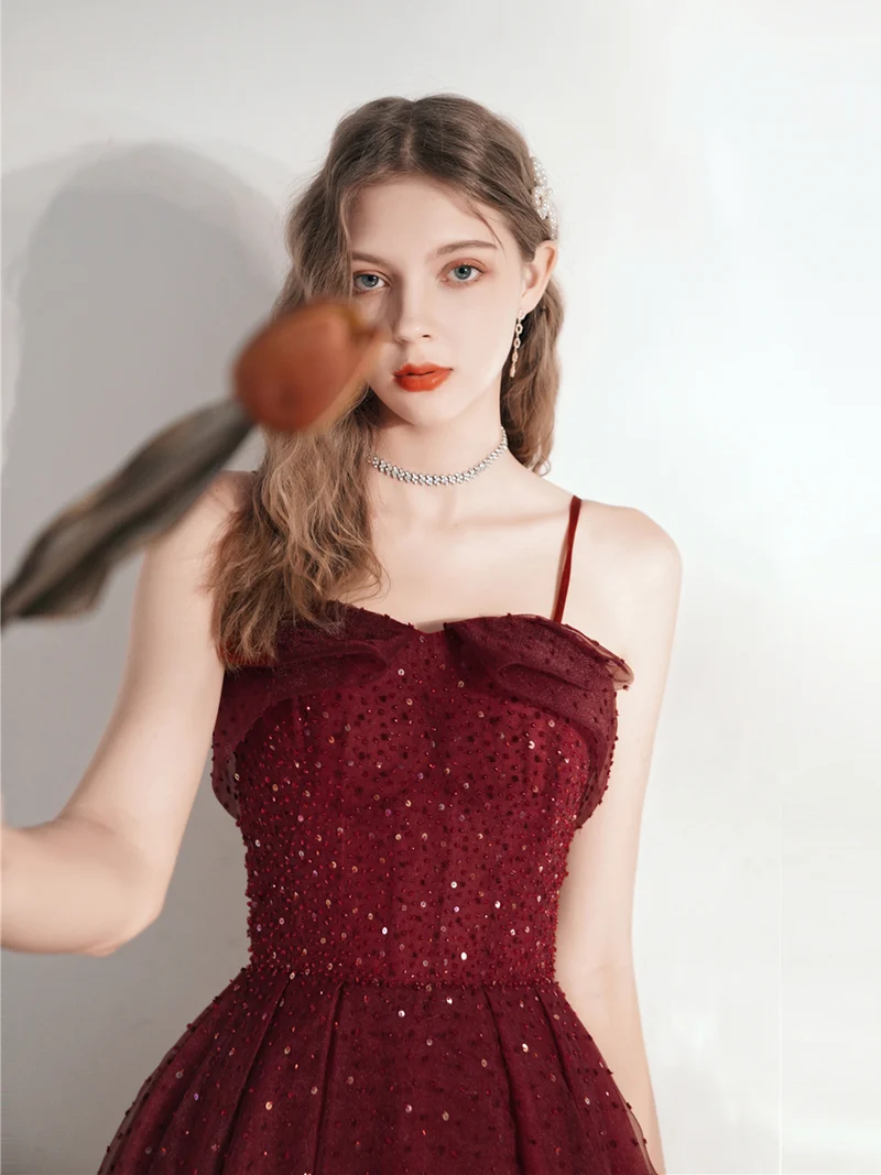 Robe de mariée bordeaux à pois, longueur thé, robe de bal