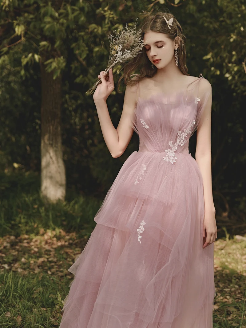 Dusty Rose - Robe de bal fluide en tulle à plusieurs niveaux