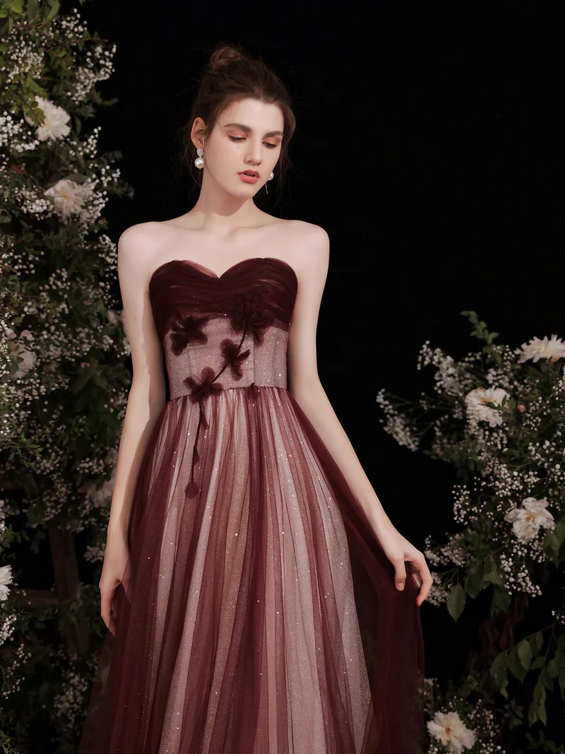 Robe de bal longue sans bretelles à paillettes marron