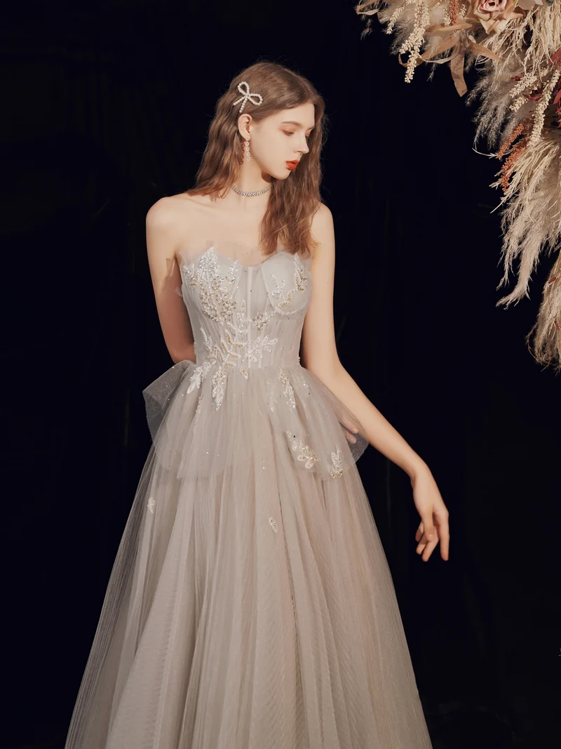 Robe de bal en tulle fluide Boho gris clair