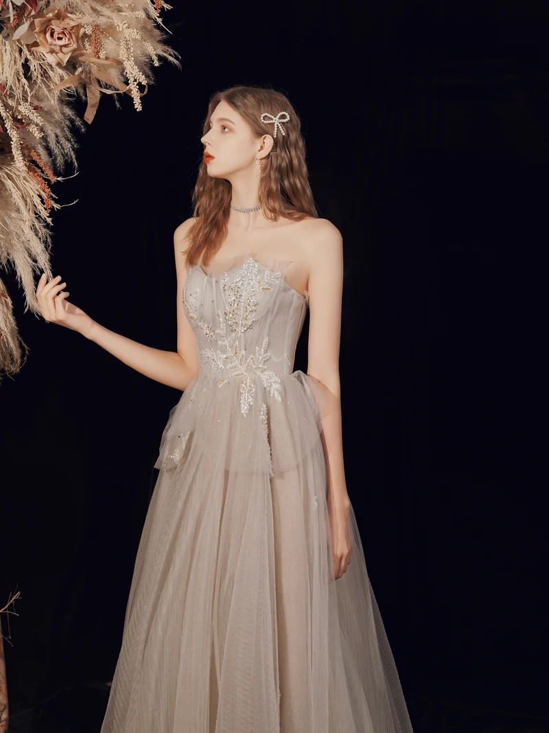 Robe de bal en tulle fluide Boho gris clair