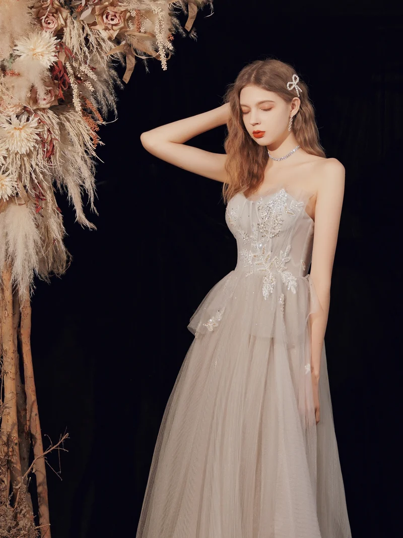 Robe de bal en tulle fluide Boho gris clair