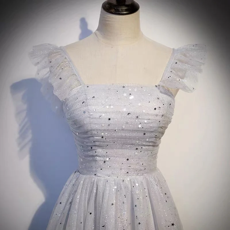 Robe de bal d'inspiration vintage en tulle longueur thé