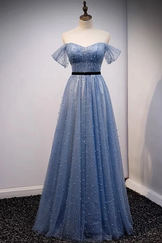 Robe de bal longue fluide en tulle bleu poussiéreux