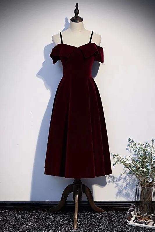Robe de bal courte en velours bordeaux rétro