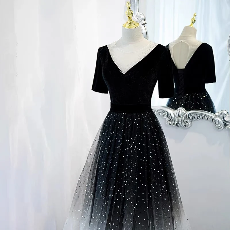 Robe de bal noire dégradée à demi-manches