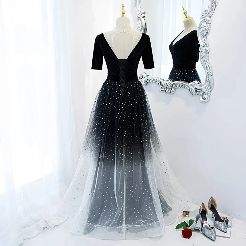 Robe de bal noire dégradée à demi-manches