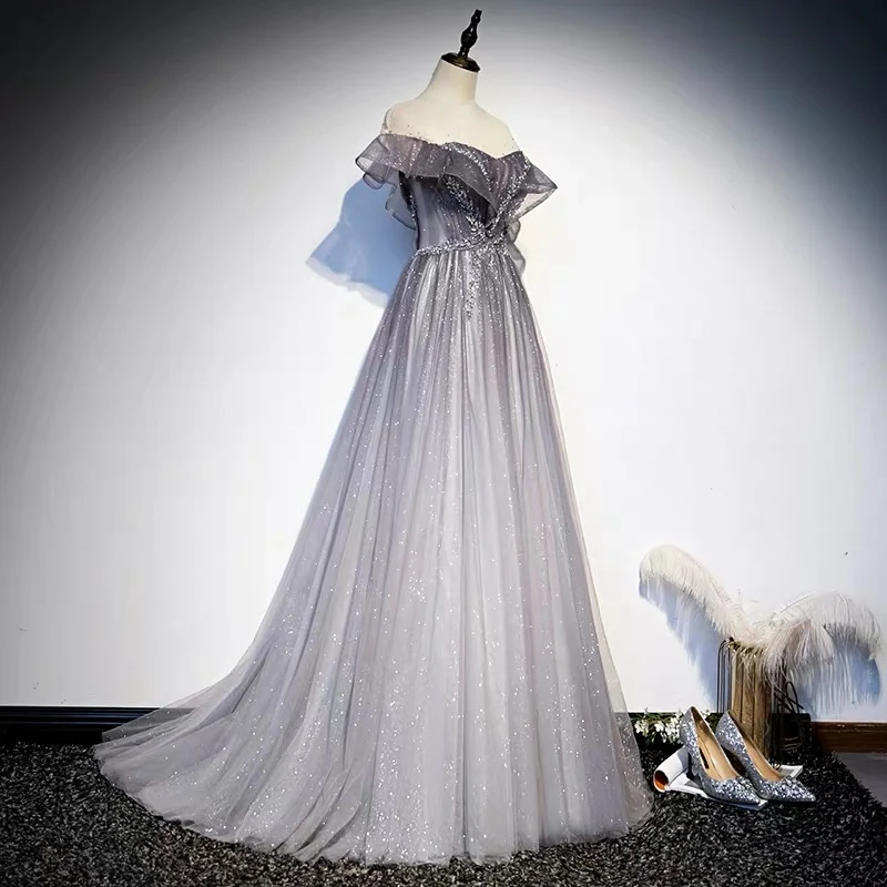 Robe de bal longue en tulle dégradé gris pailleté
