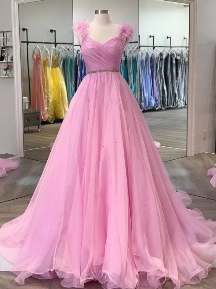 Robe de bal princesse rose avec épaules fleuries