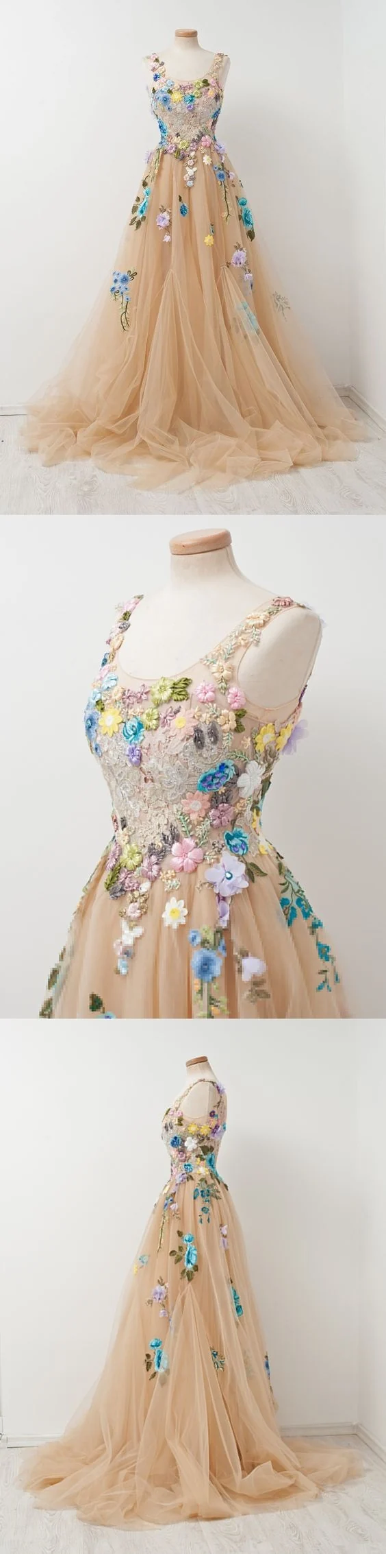 Robe de bal fleurie en tulle champagne