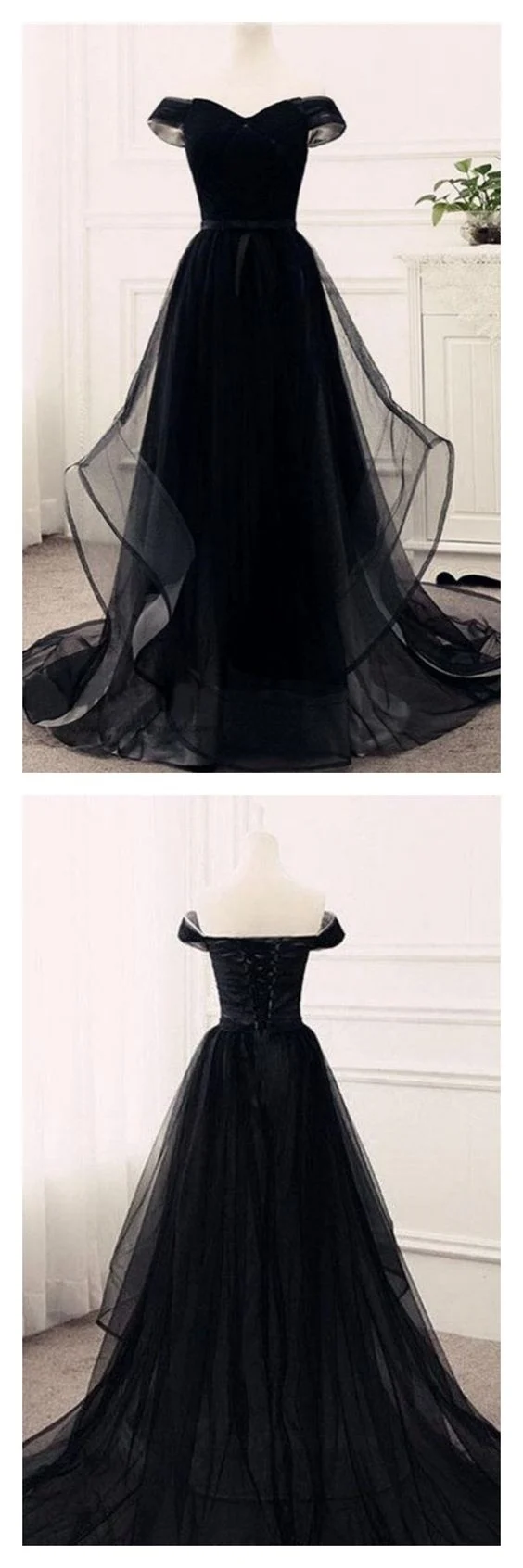 Robe de bal noire en tulle fluide à épaules dénudées