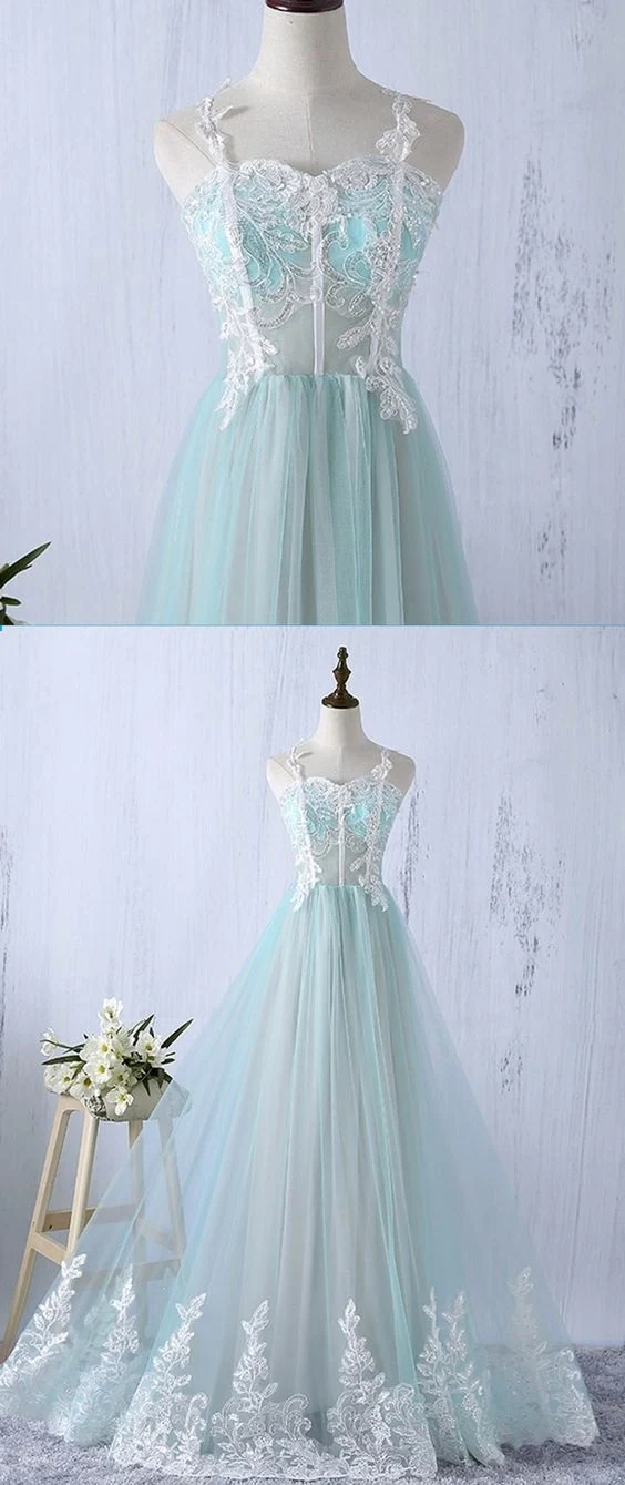 Robe de bal en tulle bleu glace transparente et fluide, robe formelle
