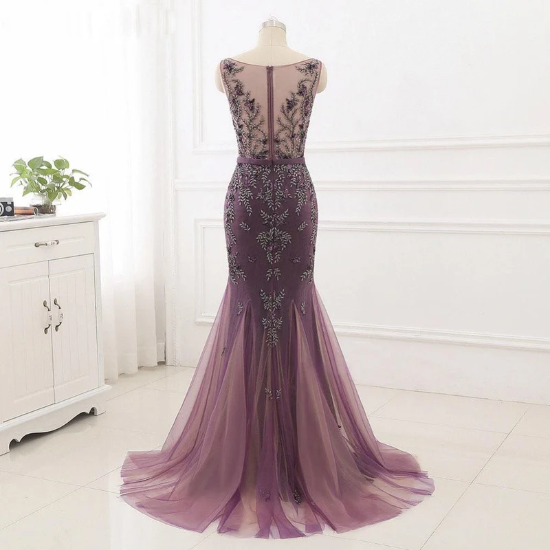 Voir à travers la robe de soirée formelle sirène prune