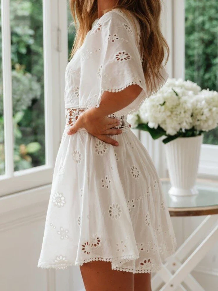 Robe Blanche Dentelle Dos Nu