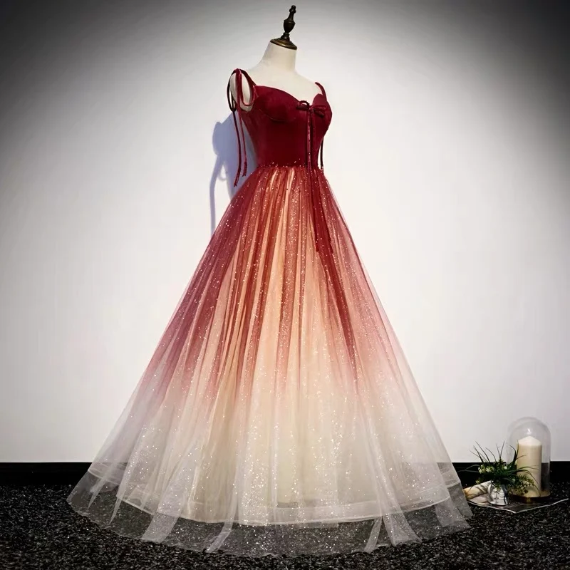 Robe de bal dégradé rouge de conte de fées
