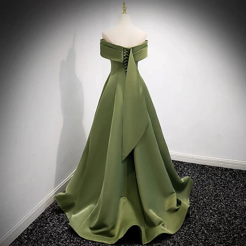 Robe de bal formelle vert olive à épaules dénudées