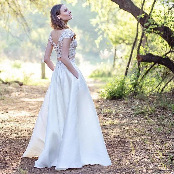 Robe de mariée deux pièces élégante en dentelle avec manches courtes | Séparations de mariée trapèze