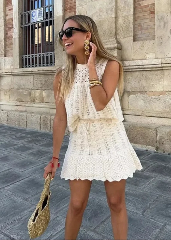 Ensemble Maille avec Jupe Courte