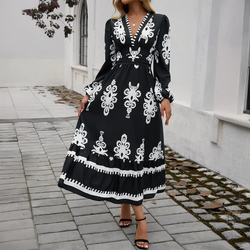 Robe Élégante Imprimée Noire
