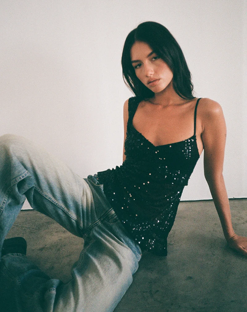 Iranila Asymmetric Top in Gauzy Sequin Black (Top asymétrique en paillettes vaporeuses)