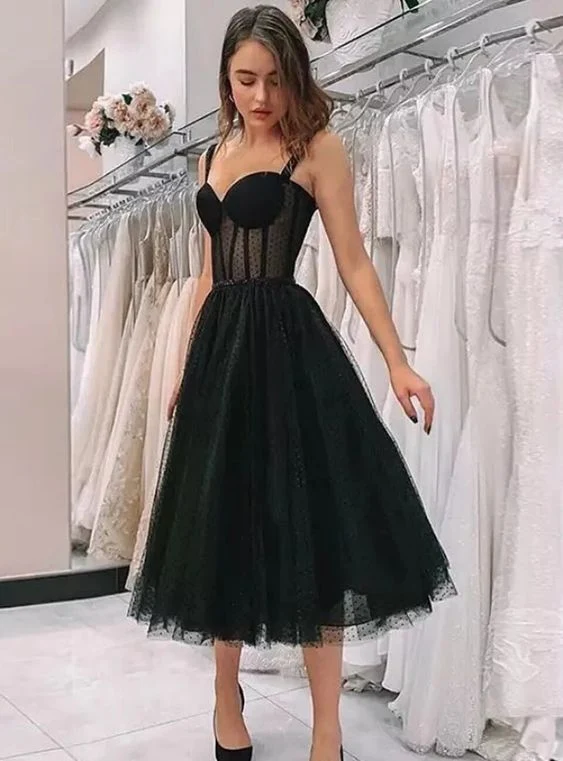 Élégante robe de mariée courte en tulle transparente à pois noirs