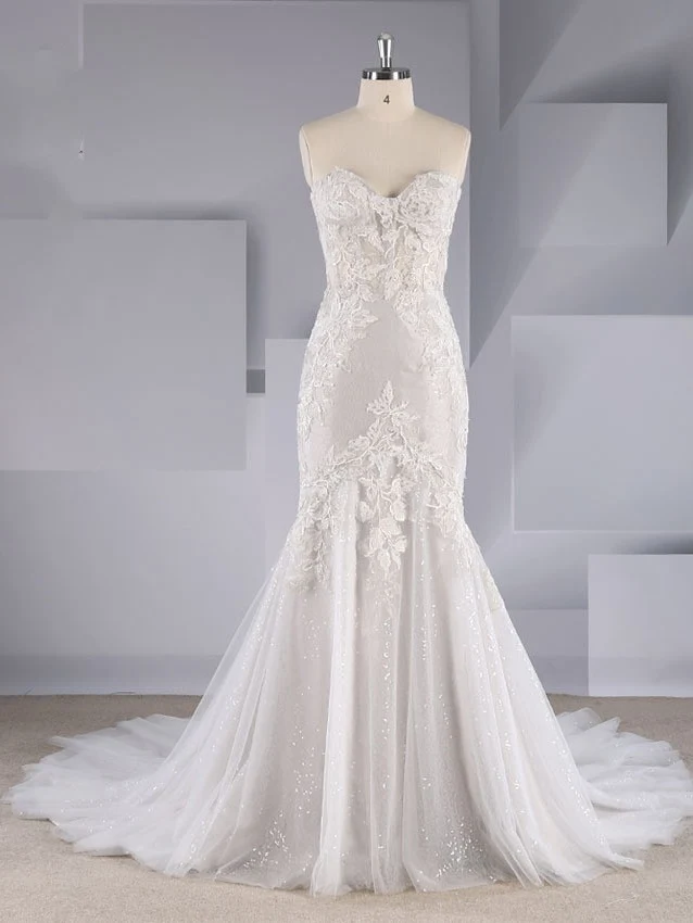 Robe de mariée sirène en dentelle sans bretelles à paillettes pour mariées courbées | Robe de mariée ajustée et évasée