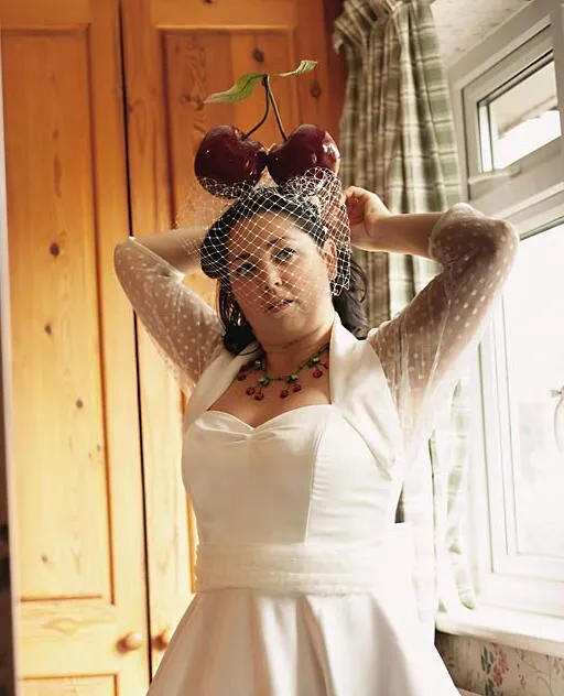 Robe de mariée rétro courte de campagne, longueur thé, dos nu, robe de mariée des années 50 avec boléro à pois