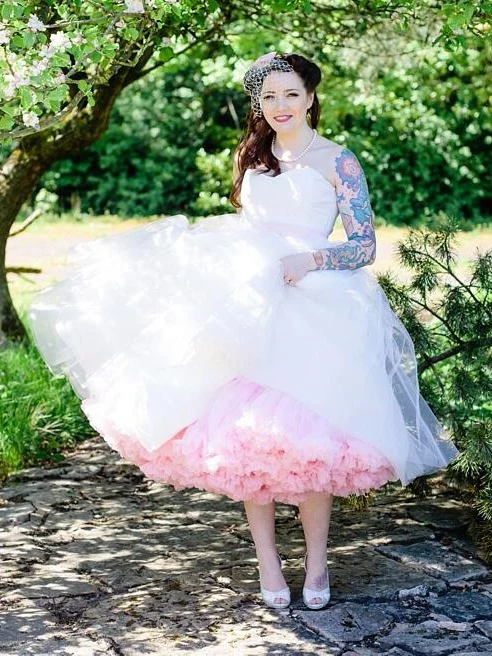 Robe de mariée champêtre courte vintage des années 1950 sans bretelles
