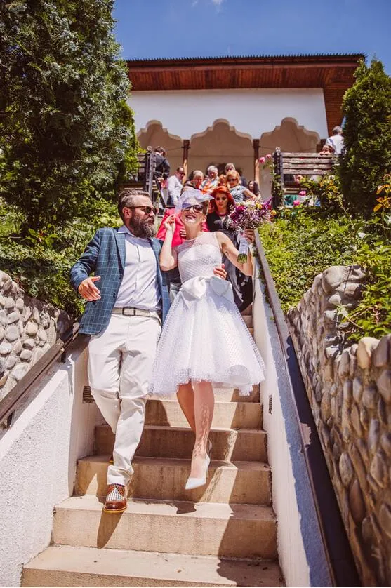 Tenue de mariage courte Rockabilly à pois abordable avec reliure en satin | Robe de mariée style années 50