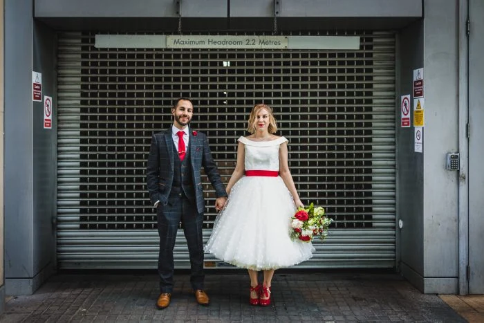 Robe de mariée rétro en tulle à pois et épaules dénudées, style années 50, longueur thé