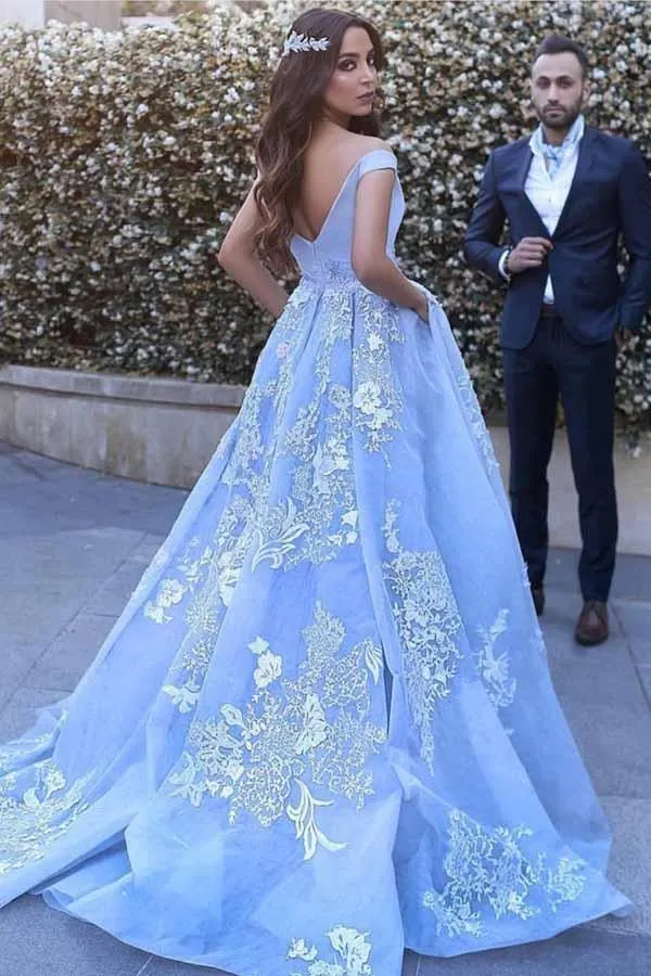 Robe de mariée en dentelle attrayante robe de bal bleu glace