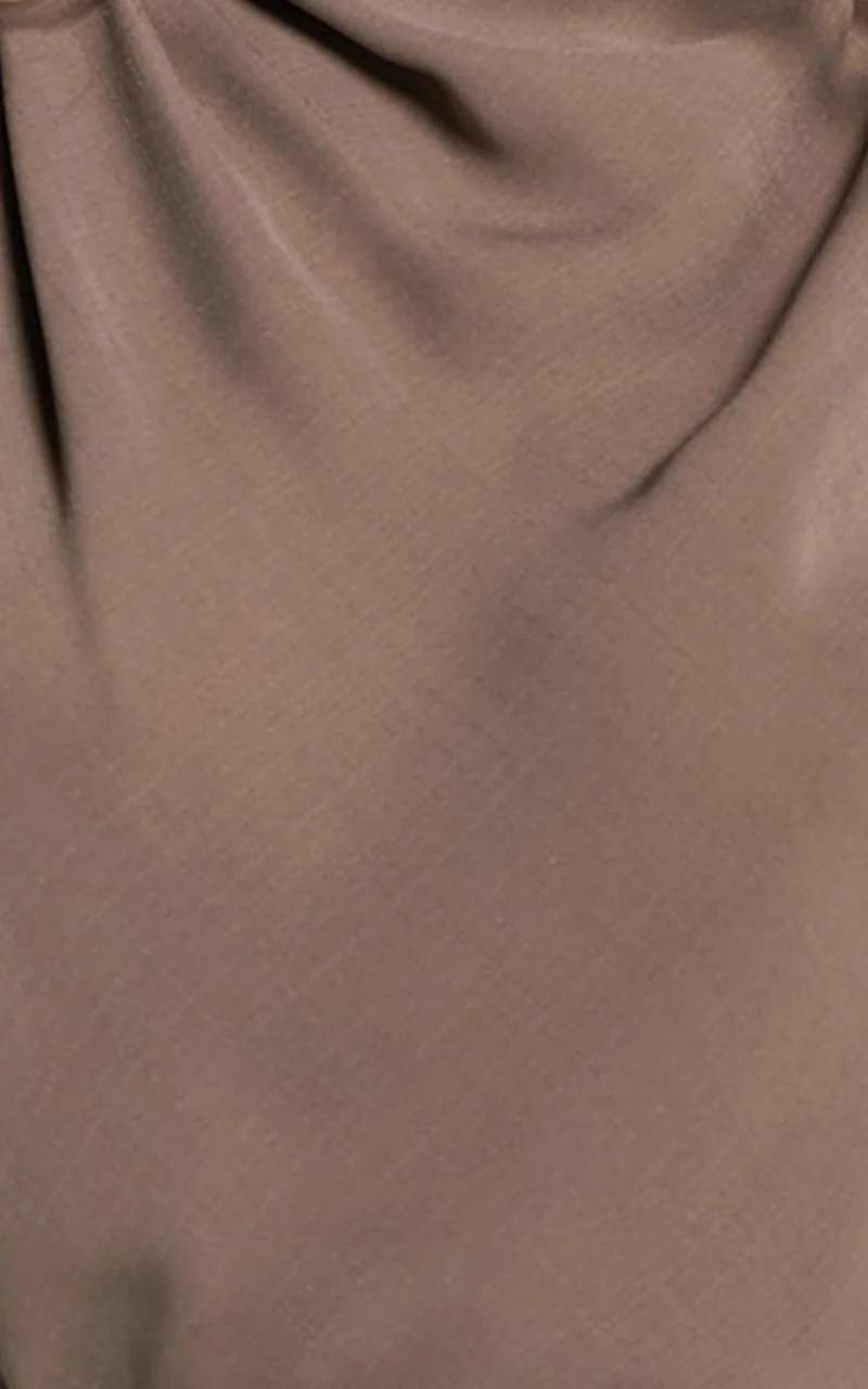 Arianae Top - High Neck Top in Mocha