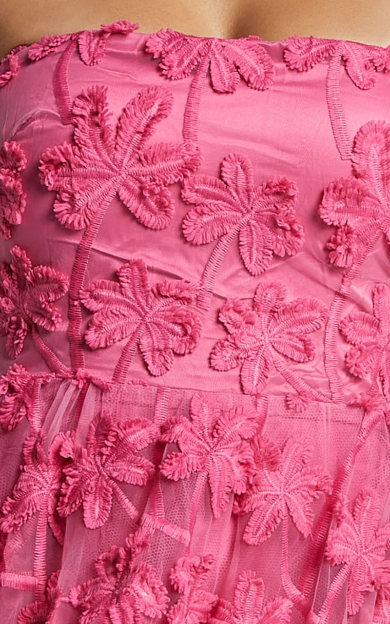 Rheiva Midi Dress - Strapless 3D Embroidery Midi Dress in Pink