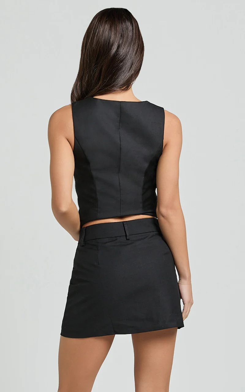 Desi Mini Skirt - Tailored Mid Waisted Skirt in Black
