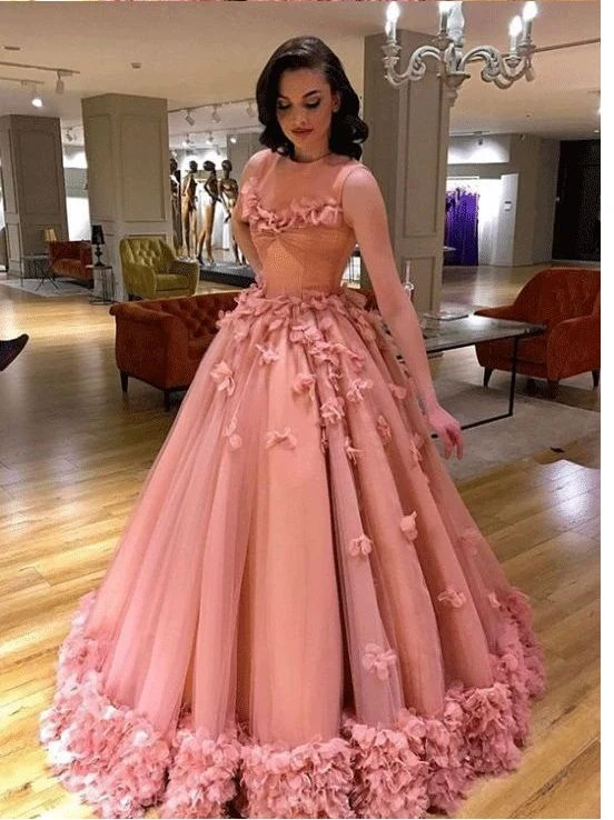 Robe de mariée de luxe en tulle coloré à col illusion avec ourlet à volants délicats