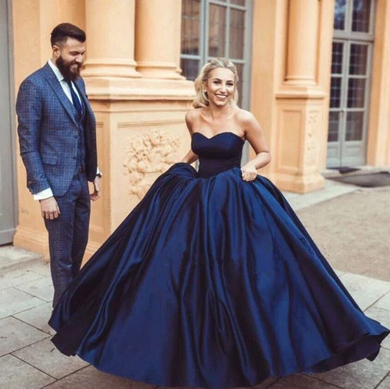 Robe de bal chérie robe de mariée simple bleu marine